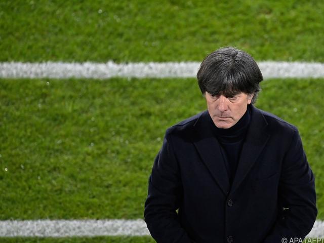 1617234530270094789.jpg loew-soll-neben-raul-kandidat-auf-den-trainerposten-bei-real-sein.jpg